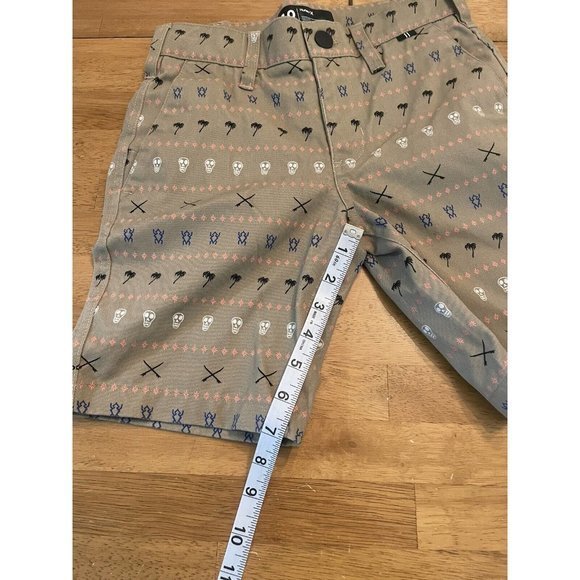 Hurley Shorts, Boy's Size 10, Tan, Tribal, Skull, Palm Trees, Adjustable Waist - Picture 6 of 8